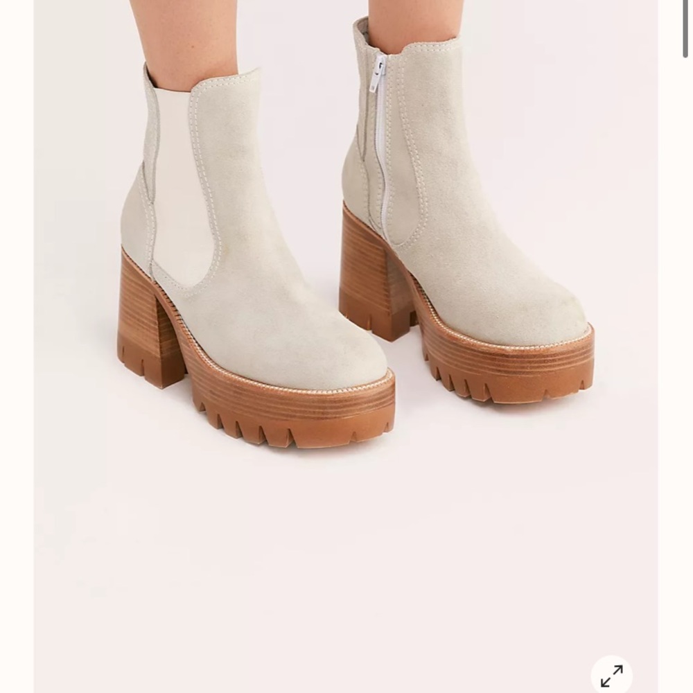 ISO free people preston boots SIZE 7-7.5